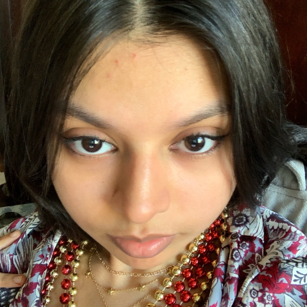 Meet your Posher, Safeerah